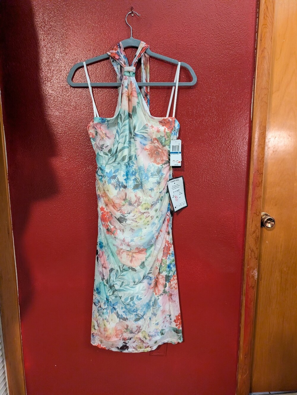 Seni & Cade Floral Halter sz XL
